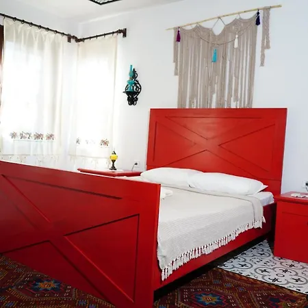 Mehmet Arıf Bey Boutique